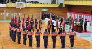 活躍した分団や消防団員が表彰されます