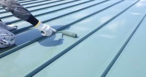 屋根塗装の上塗り