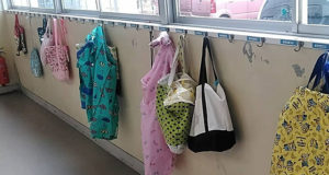 ところどころ塗料が剥がれて下地がむき出しになっていました