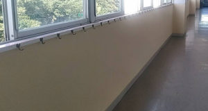 パテかけ後に水性塗料で仕上げました。