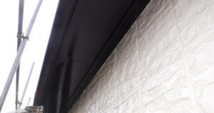 外壁も鉄部も耐久性の高いシリコン塗料を使用しました