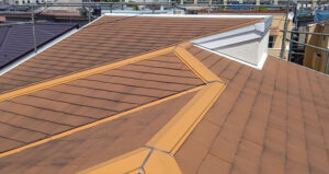 元の屋根はオレンジ