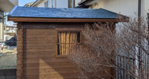 物置きの外壁は木部なのでキシラデコールを使いました