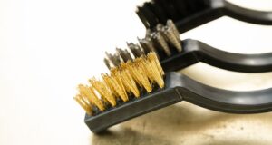 ワイヤーブラシ