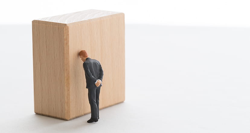 下塗りを軽視したことによる失敗事例