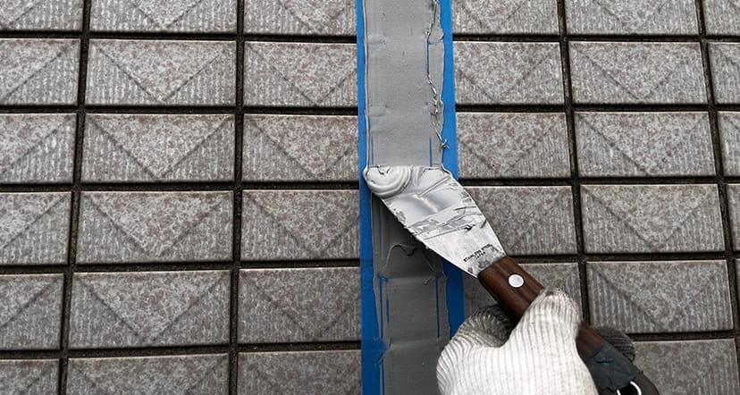 プロが教える!コーキングの打ち替え方法